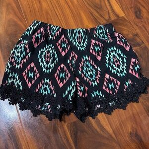 Jolt Women's Black, blue and pink Patterned Shorts